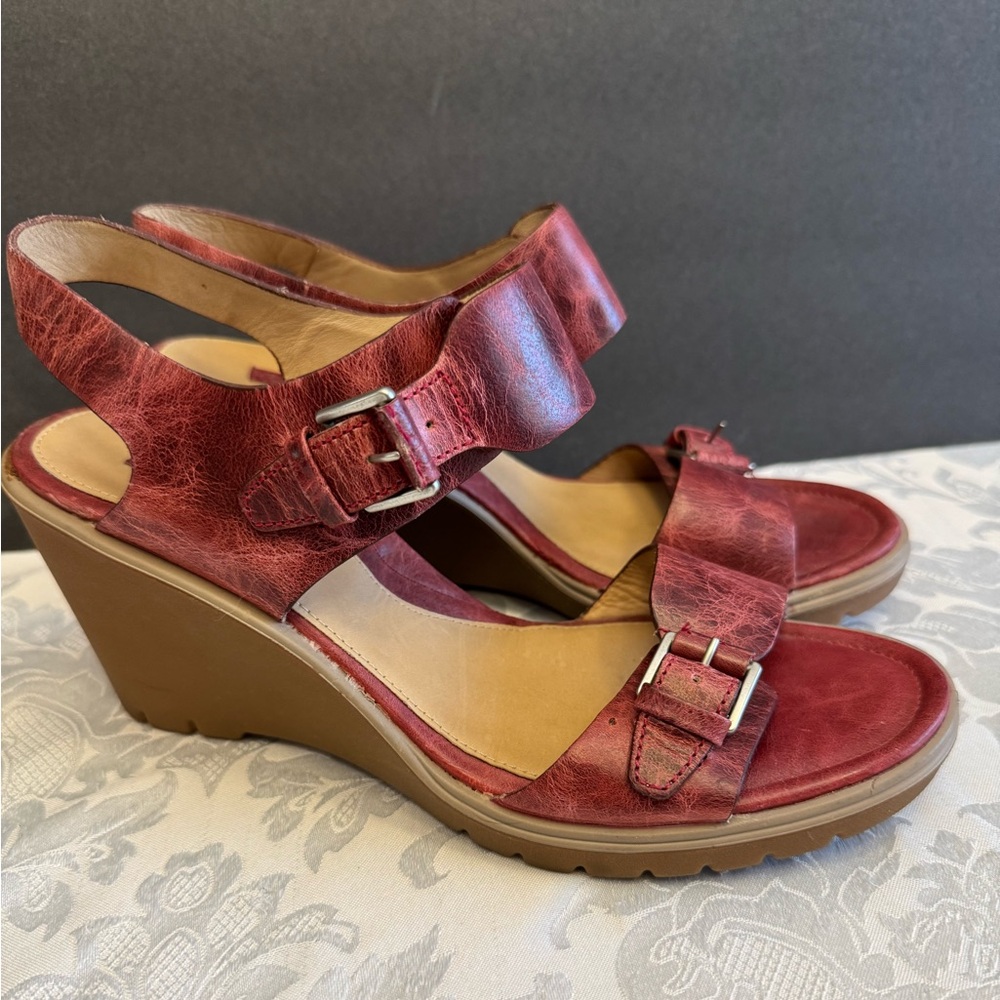 Ecco Size 38 / 7-7.5 Adora Red Leather Wedge Comfort Sandal 2 Strap‎
